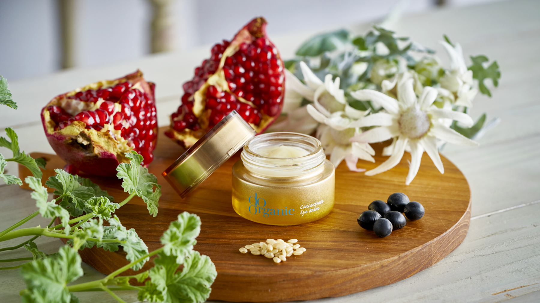 コンセントレート アイ バーム